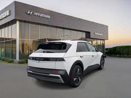 2025 Hyundai IONIQ 5 SEL