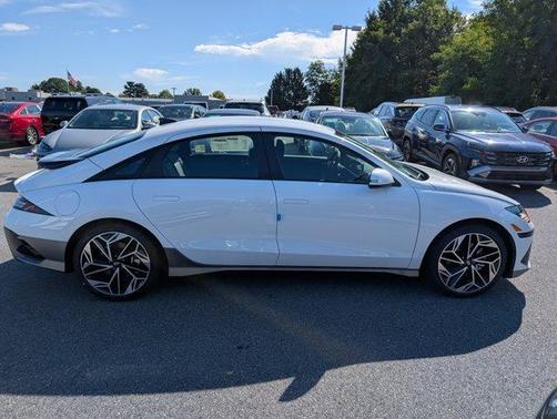 2025 Hyundai IONIQ 6 SEL