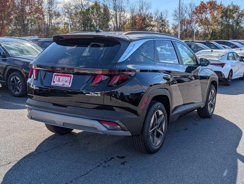 2026 Hyundai TUCSON Hybrid SEL