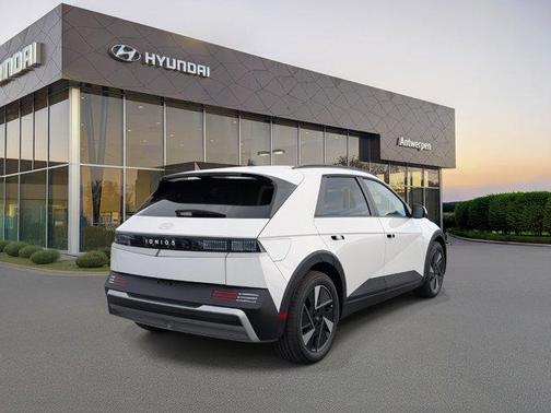 2025 Hyundai IONIQ 5 SEL