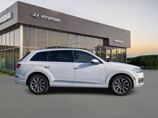 2019 Audi Q7 55 Premium Plus