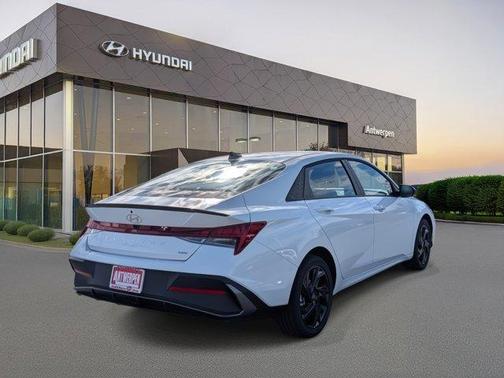 2026 Hyundai ELANTRA HEV SEL Sport