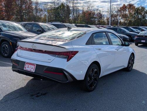 2026 Hyundai ELANTRA HEV SEL Sport