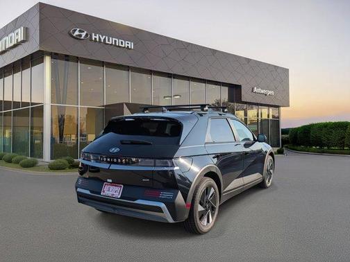2025 Hyundai IONIQ 5 SEL