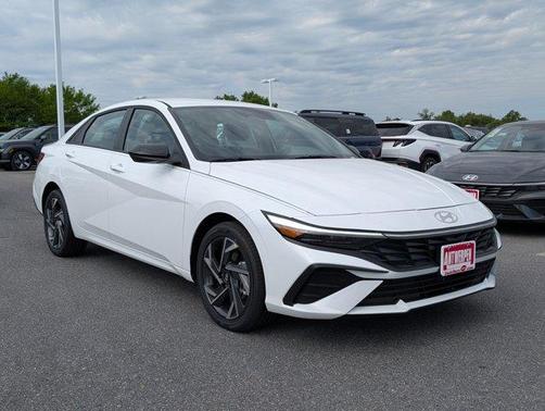 2025 Hyundai ELANTRA HEV SEL Sport