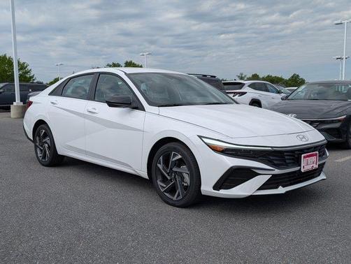 2025 Hyundai ELANTRA HEV SEL Sport