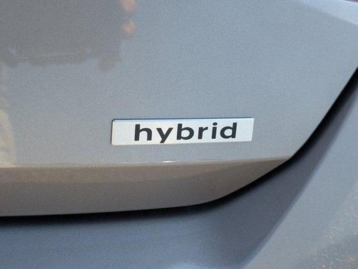 2025 Hyundai ELANTRA HEV SEL Sport