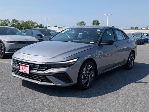 2025 Hyundai ELANTRA HEV SEL Sport