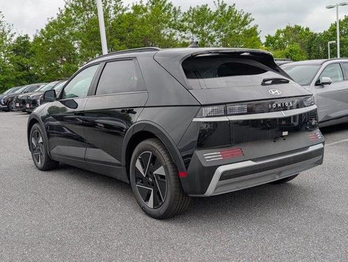 2025 Hyundai IONIQ 5 SEL
