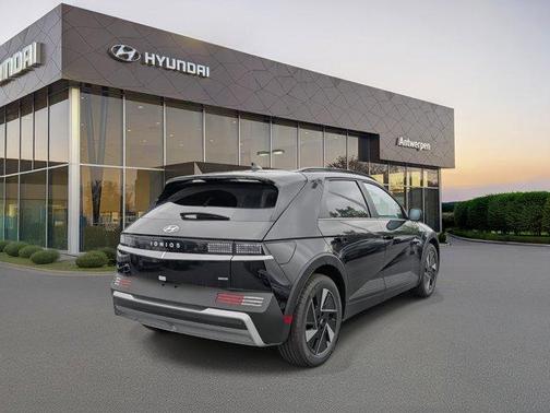 2025 Hyundai IONIQ 5 SEL