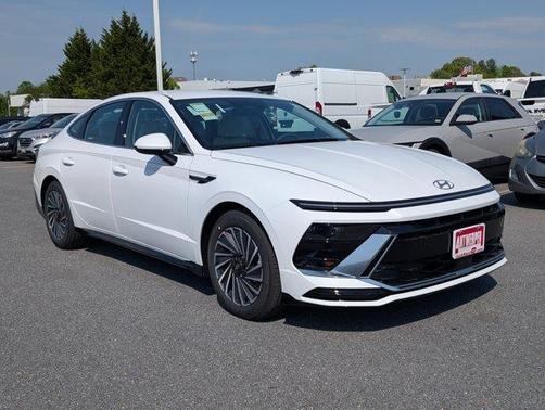 2025 Hyundai SONATA Hybrid SEL
