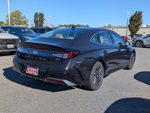 2026 Hyundai SONATA Hybrid Limited