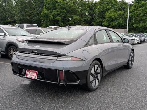 2025 Hyundai IONIQ 6 SE