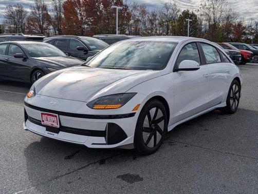 2025 Hyundai IONIQ 6 SE