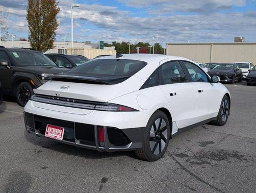 2025 Hyundai IONIQ 6 SE