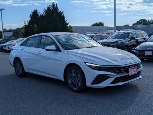 2025 Hyundai ELANTRA HEV Blue