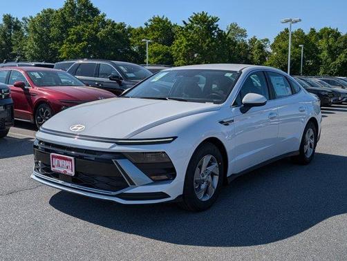 2025 Hyundai SONATA SE