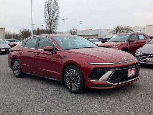 2025 Hyundai SONATA Hybrid SEL