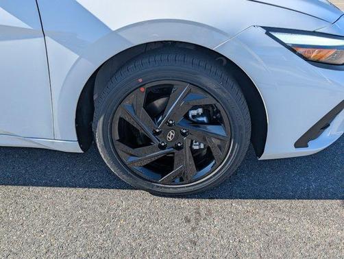 2026 Hyundai ELANTRA HEV SEL Sport