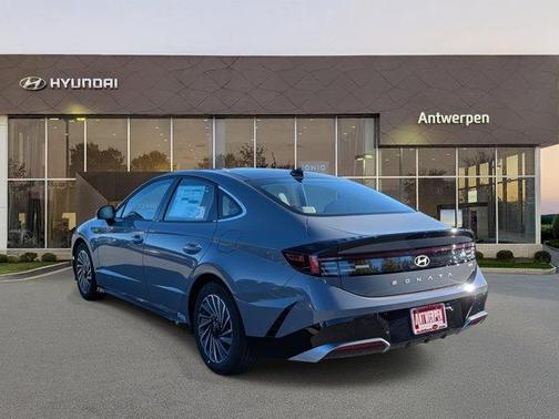 2026 Hyundai SONATA Hybrid Limited