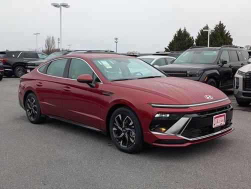 2025 Hyundai SONATA SEL