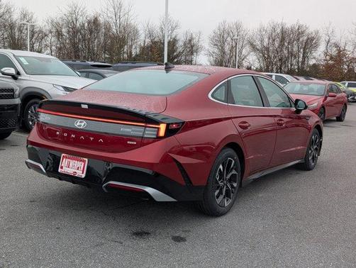 2025 Hyundai SONATA SEL