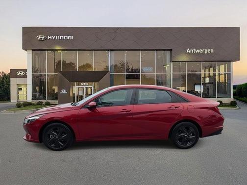 2023 Hyundai ELANTRA HEV Blue