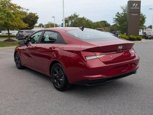 2023 Hyundai ELANTRA HEV Blue