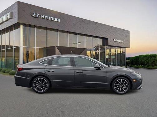 2021 Hyundai SONATA Limited