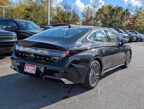 2026 Hyundai SONATA Hybrid Limited