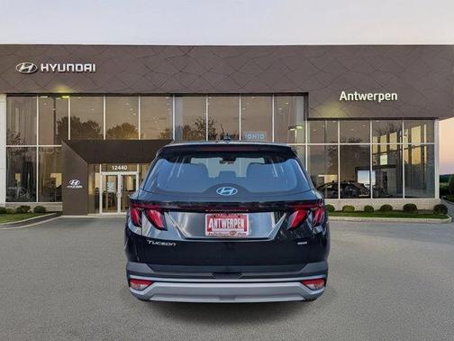 2026 Hyundai TUCSON SE