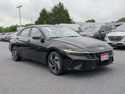 2025 Hyundai ELANTRA HEV SEL Sport