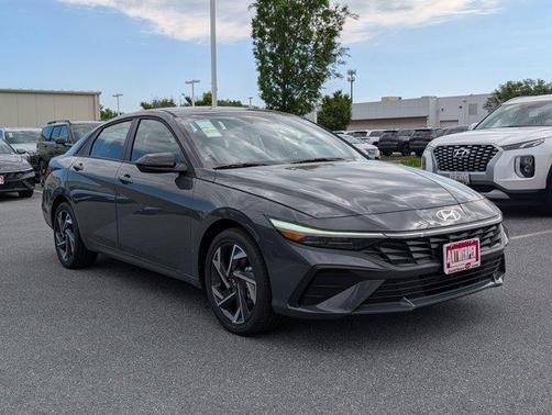 2025 Hyundai ELANTRA HEV SEL Sport