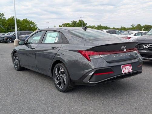 2025 Hyundai ELANTRA HEV SEL Sport