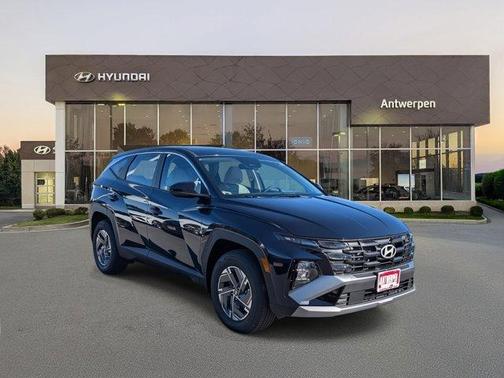 2026 Hyundai TUCSON Hybrid Blue SE