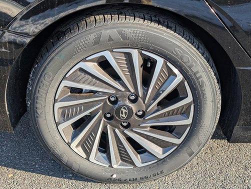 2025 Hyundai SONATA Hybrid Limited