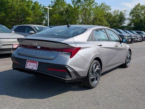 2025 Hyundai ELANTRA HEV SEL Sport