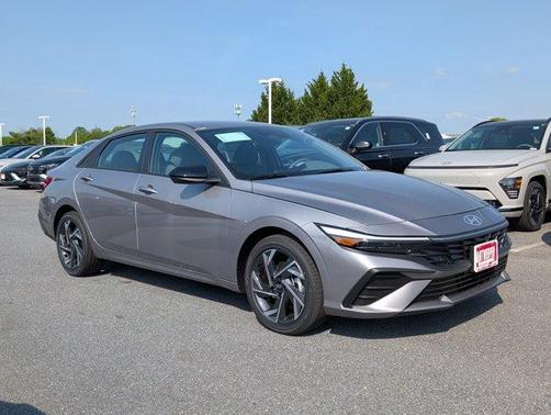 2025 Hyundai ELANTRA HEV SEL Sport