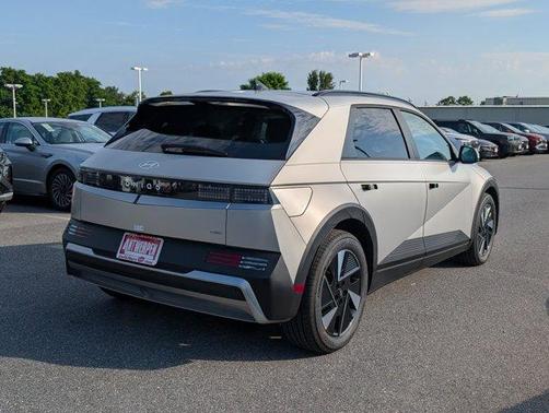 2025 Hyundai IONIQ 5 SEL