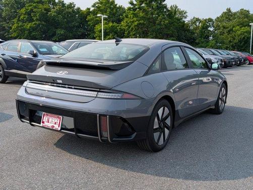 2025 Hyundai IONIQ 6 SE