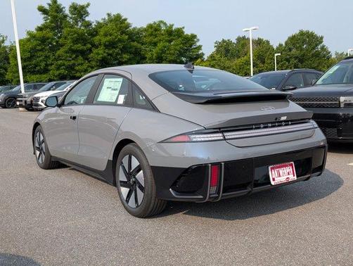 2025 Hyundai IONIQ 6 SE