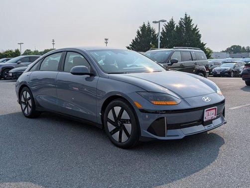 2025 Hyundai IONIQ 6 SE