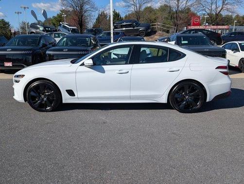 2023 Genesis G70 2.0T