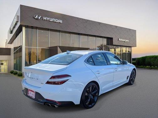 2023 Genesis G70 2.0T