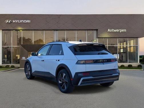 2025 Hyundai IONIQ 5 SEL