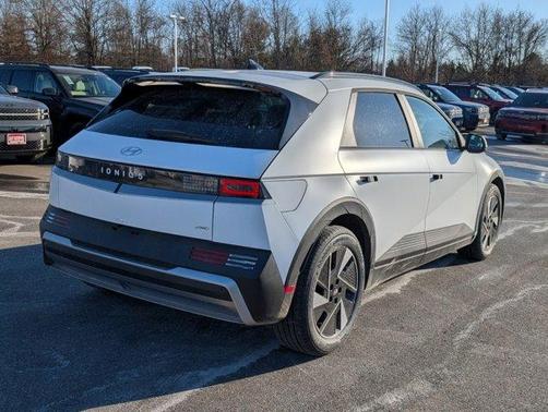 2025 Hyundai IONIQ 5 SEL