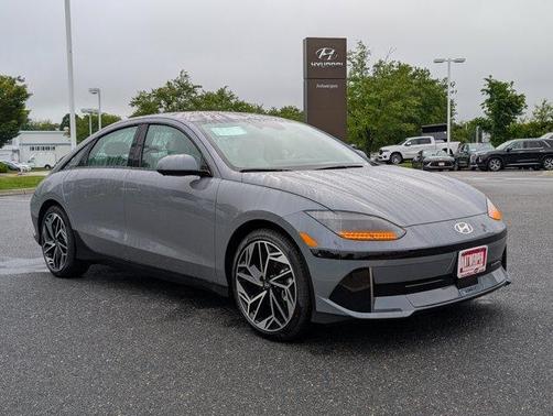 2025 Hyundai IONIQ 6 Limited