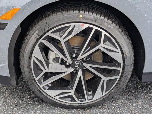 2025 Hyundai IONIQ 6 Limited