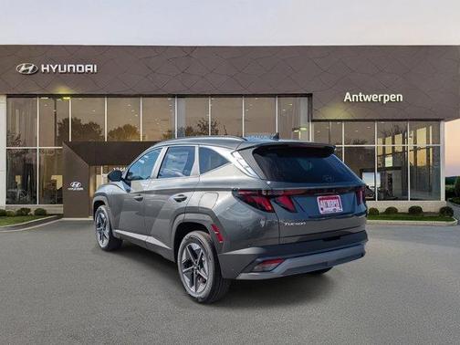 2026 Hyundai TUCSON Hybrid SEL