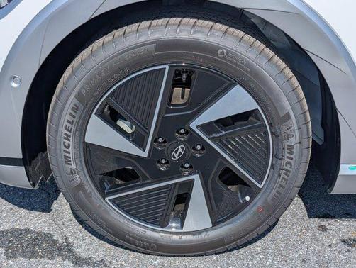2025 Hyundai IONIQ 5 Limited
